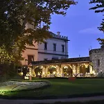 Castello Dal Pozzo Maggiore - Preferred & Оледжо-Кастелло