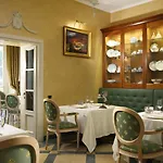 Castello Dal Pozzo Maggiore - Preferred & Hotel Oleggio Castello