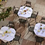 Castello Dal Pozzo Maggiore - Preferred & 5*