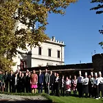 Castello Dal Pozzo Maggiore - Preferred & Отель Оледжо-Кастелло