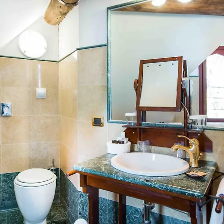 Castello Dal Pozzo Maggiore - Preferred & 5*