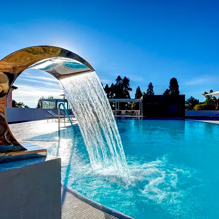 Castello Dal Pozzo Maggiore - Preferred & 5*