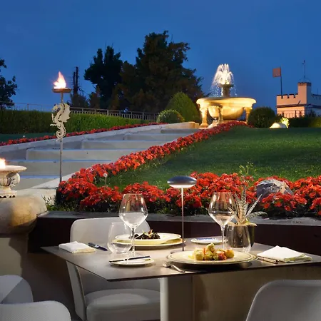 Hotel Castello Dal Pozzo Oleggio Castello