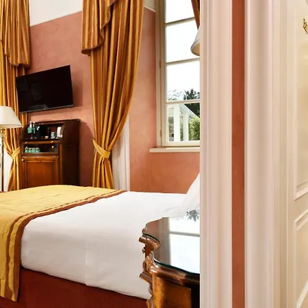 Castello Dal Pozzo Hotel