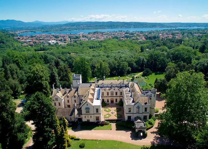 Otel Castello Dal Pozzo Maggiore - Preferred &