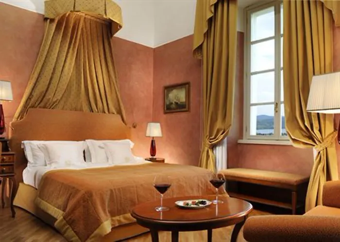 Castello Dal Pozzo Maggiore - Preferred & 올레기오카스텔로