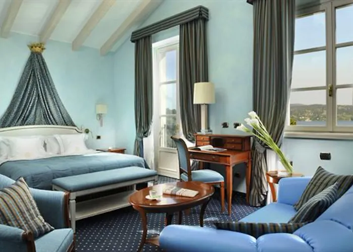 Castello Dal Pozzo Maggiore - Preferred & 호텔 올레기오카스텔로