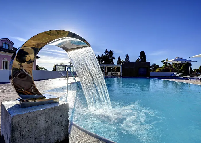 Castello Dal Pozzo Maggiore - Preferred & Otel Oleggio Castello