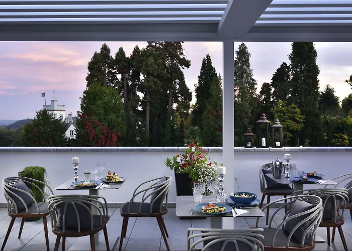 Castello Dal Pozzo Maggiore - Preferred & 5*