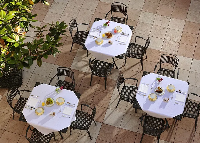 Castello Dal Pozzo Maggiore - Preferred & 5*